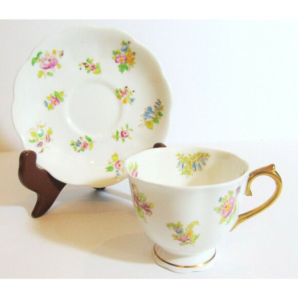 Royal Albert Dolly Varden Tea Cup & Saucer Set c1935 Pink Gold Chintz Bone China - Picture 8 of 8